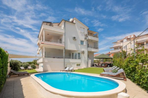 Apartments Tihi 2